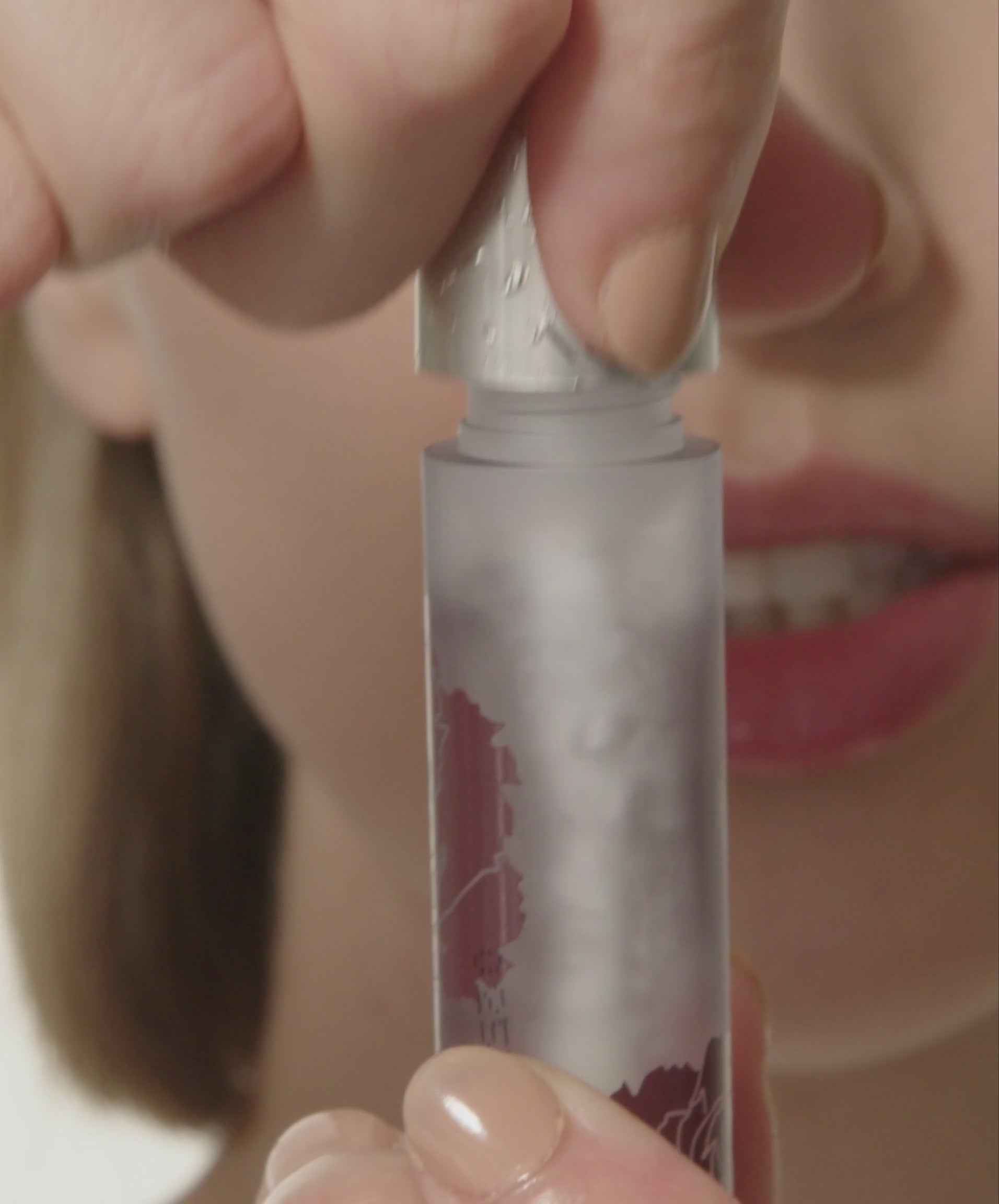 Night Lip Serum - Doe Foot Applicator - How to Use