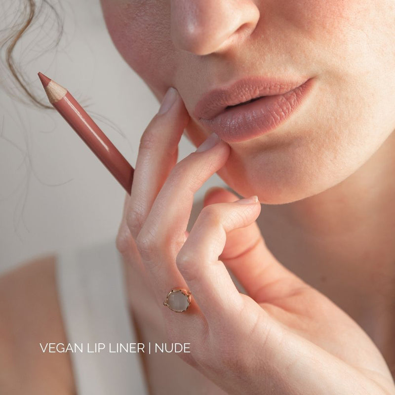 Vegan Lip Liner in Nude | Plant Based Vegan Lip Colour | Fitglow Beauty